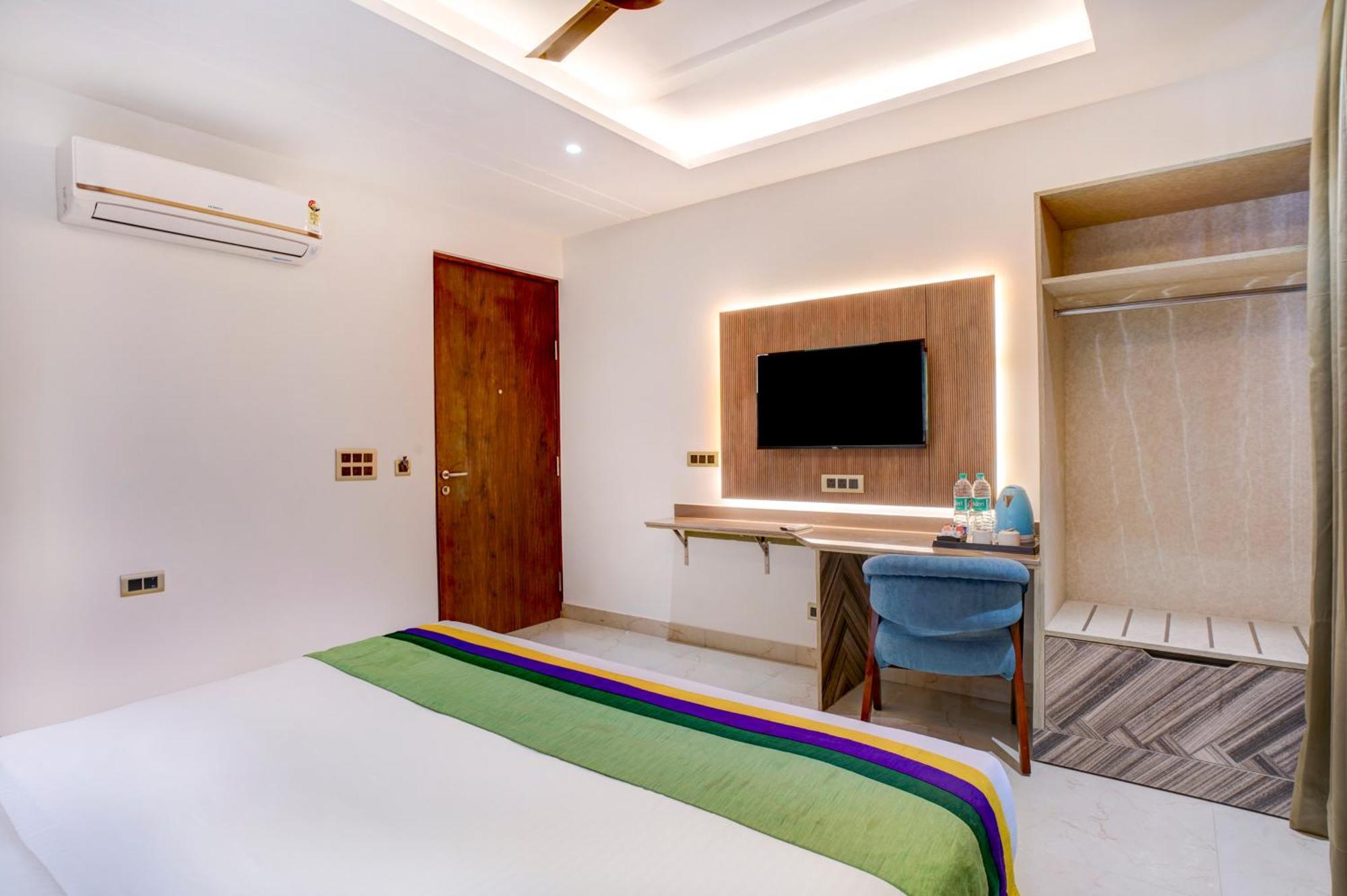 Treebo Corporate Inn Noida Eksteriør billede